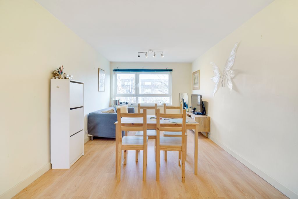 Property photo 3 of 11 Photo 5