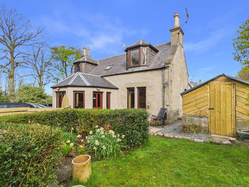 Property photo 3 of 38