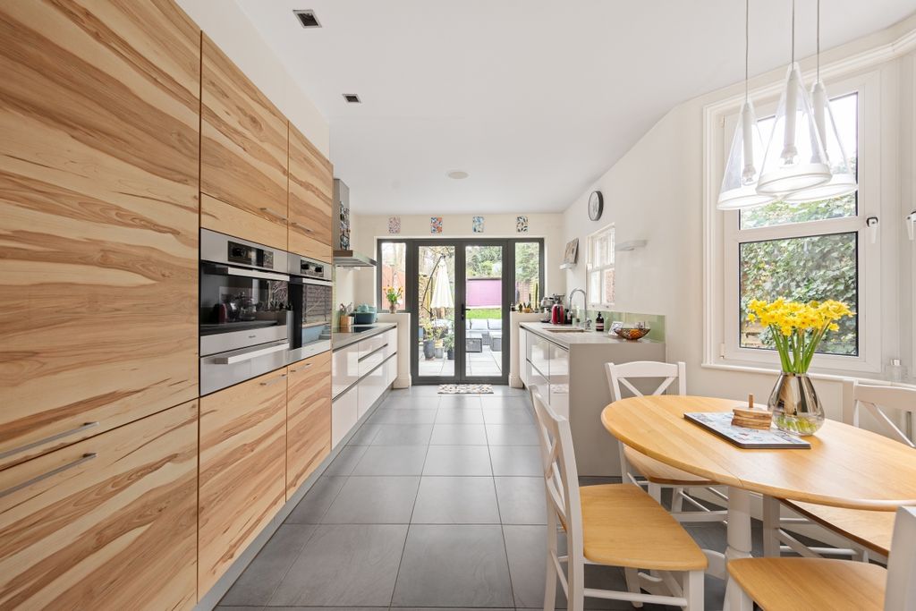 Property photo 3 of 17 094A9962