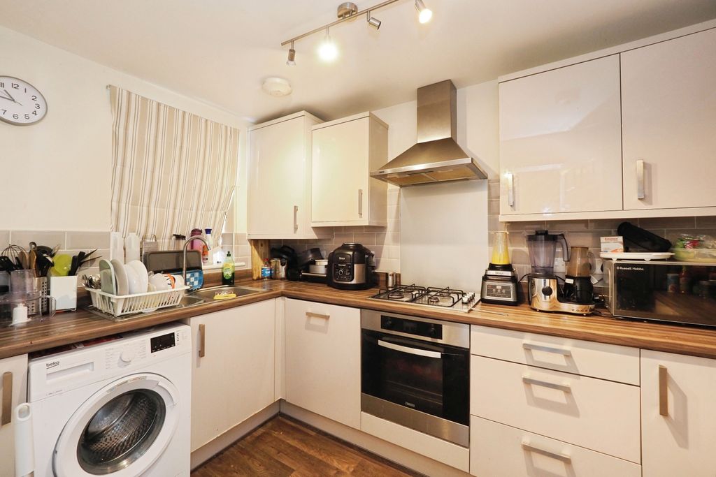 Property photo 2 of 18 Img_2777