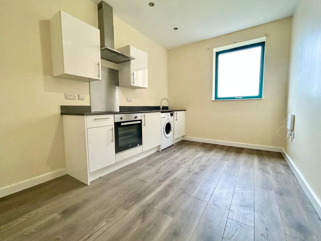 Property photo 2 of 10 Photo-2025-03-10-12-17-30.Jpg