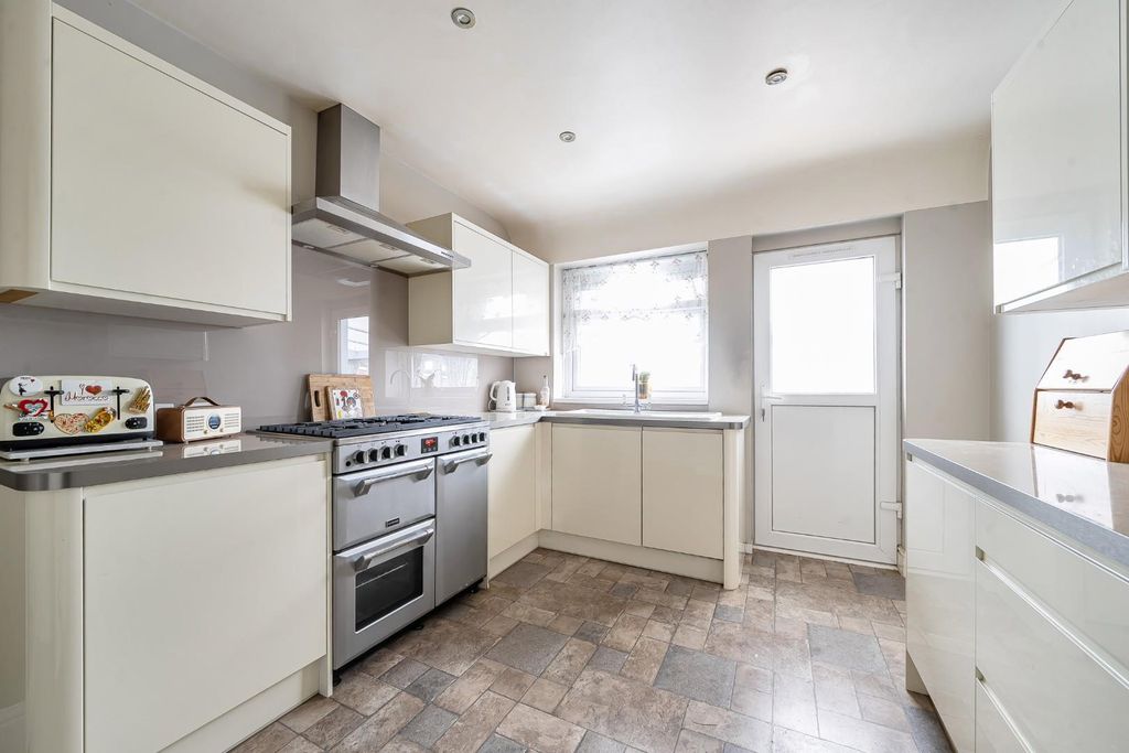 Property photo 2 of 15 1-6A863F8A36dc9-1502048 (21)-1.Jpg