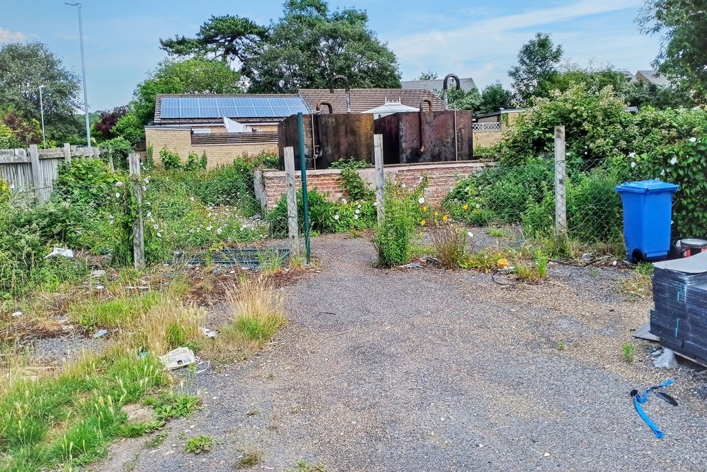 Property photo 2 of 12 Land At Crabtree Croft, Linton, Cambridge, Cb21 4Jl