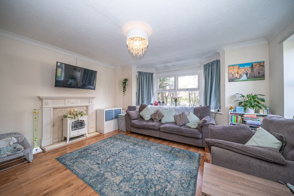 Property photo 3 of 17 41-Avocet-Way-08385 - Copy - Copy - Copy