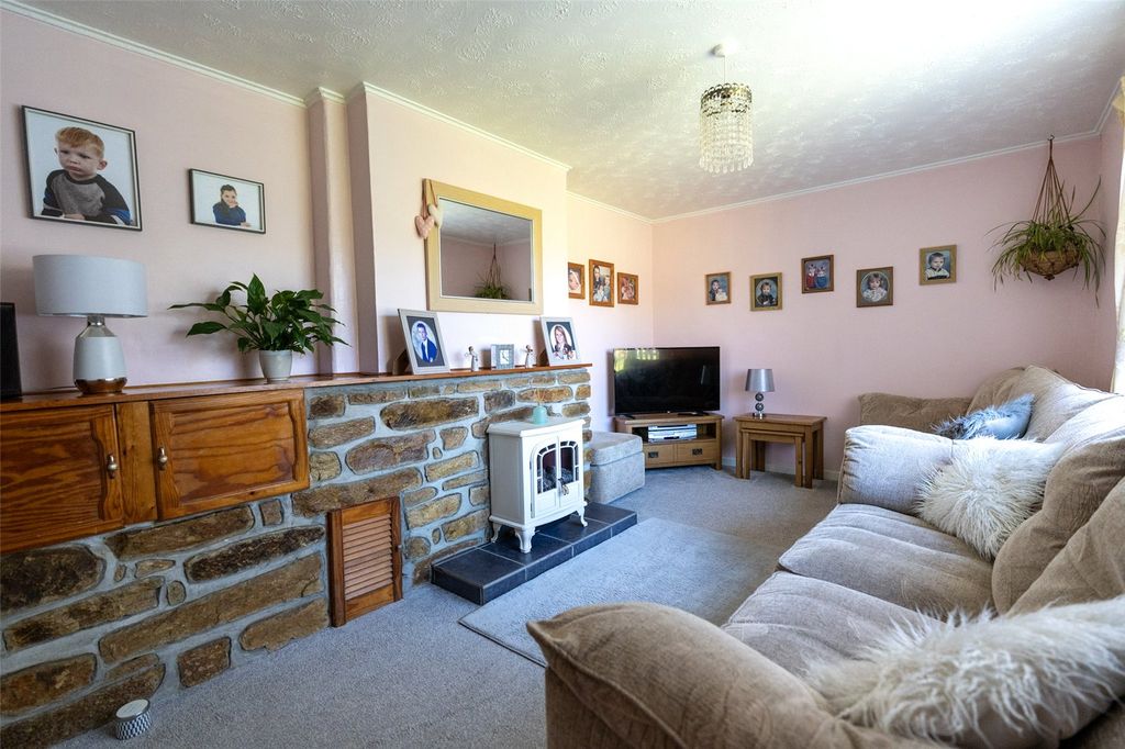 Property photo 3 of 15 Picture No. 10