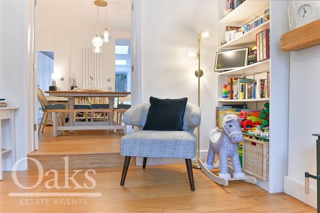 Property photo 3 of 12 Picture No. 10