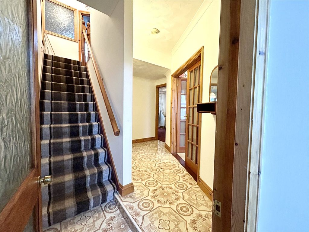 Property photo 3 of 25 Picture No. 20