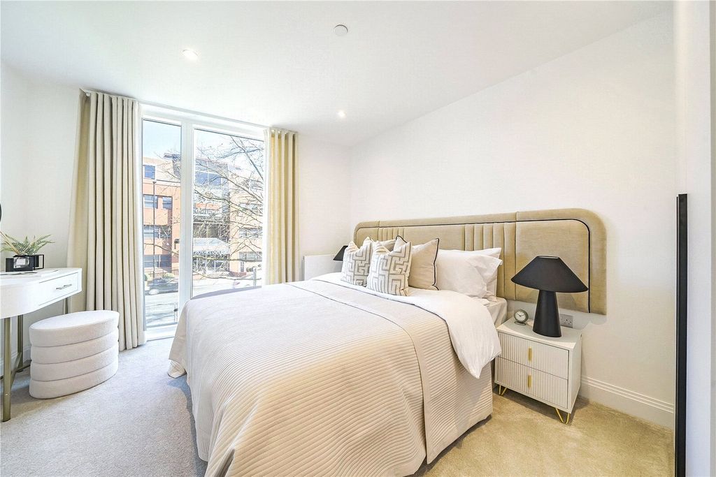 Property photo 3 of 14 Picture No. 14