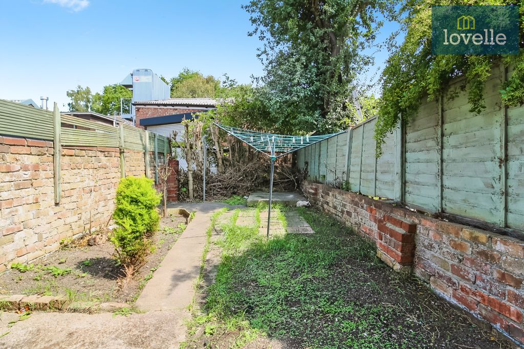 Property photo 3 of 13