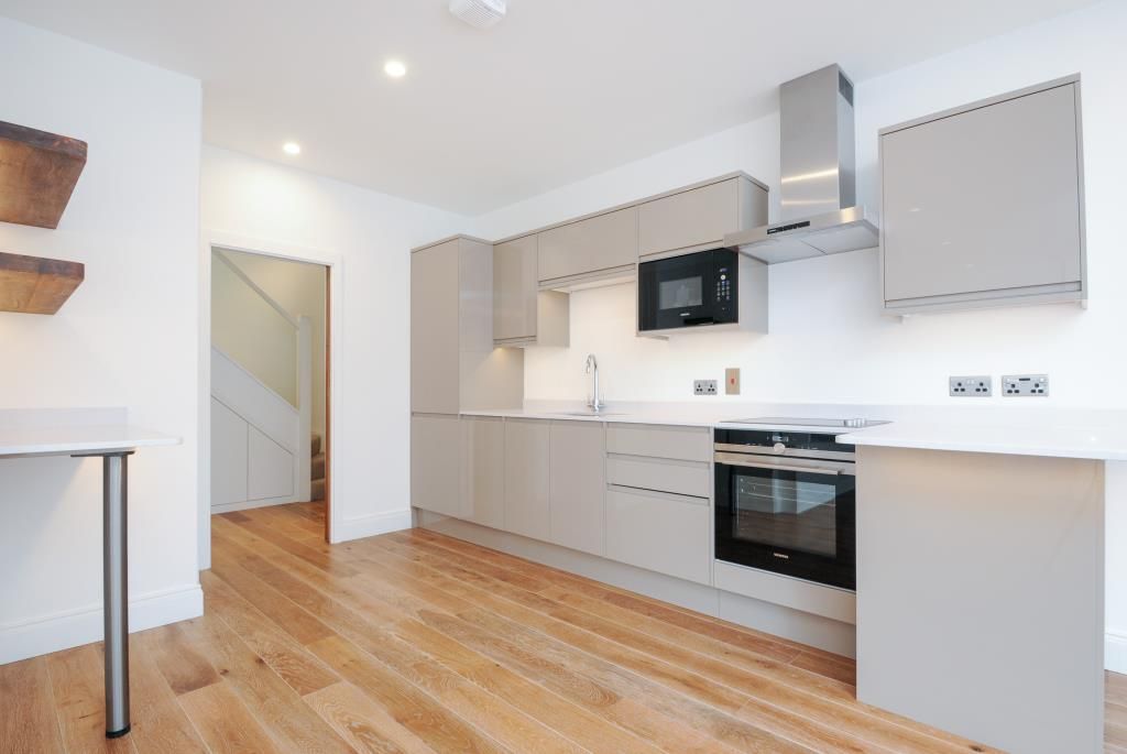 Property photo 1 of 9 Kitchen