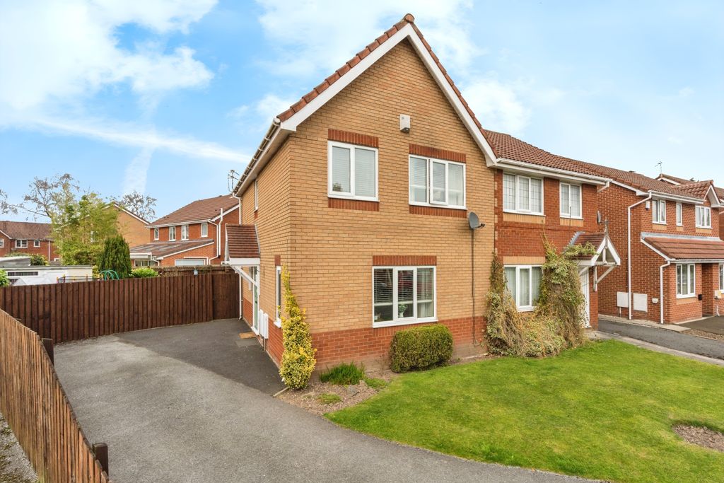 Property photo 1 of 17 Photography