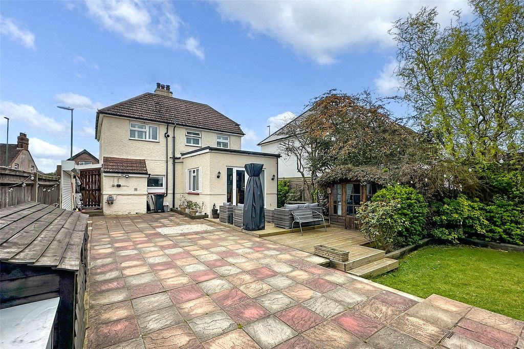 Property photo 2 of 21 Picture No. 54