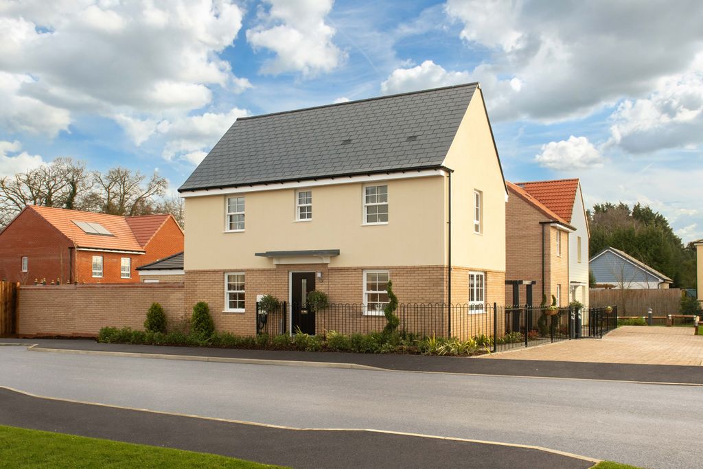 Property photo 2 of 8 St Peters Chase Bh Show Home