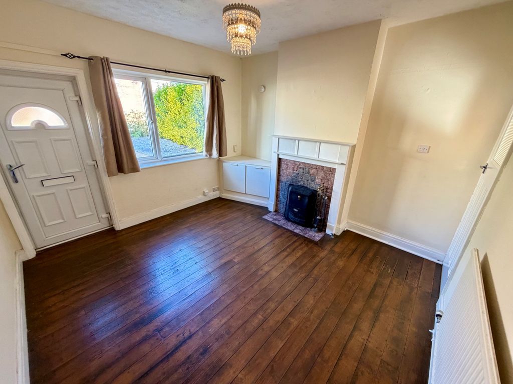 Property photo 3 of 9