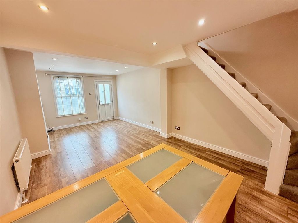 Property photo 3 of 11 B.Jpg