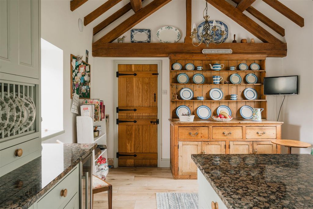 Property photo 2 of 62 Kitchen-4.Jpg
