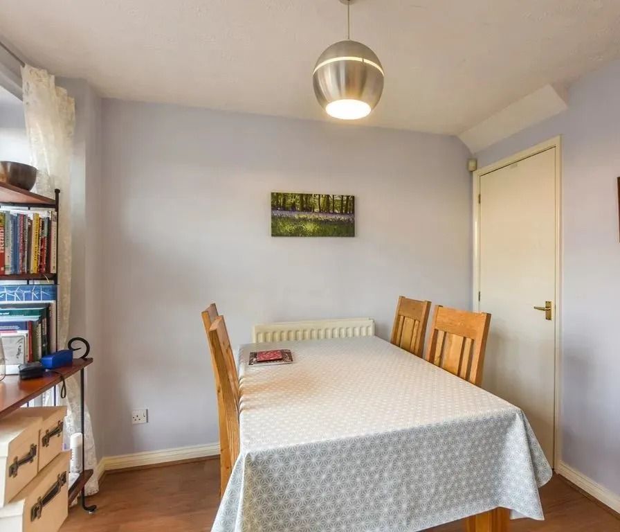 Property photo 3 of 8
