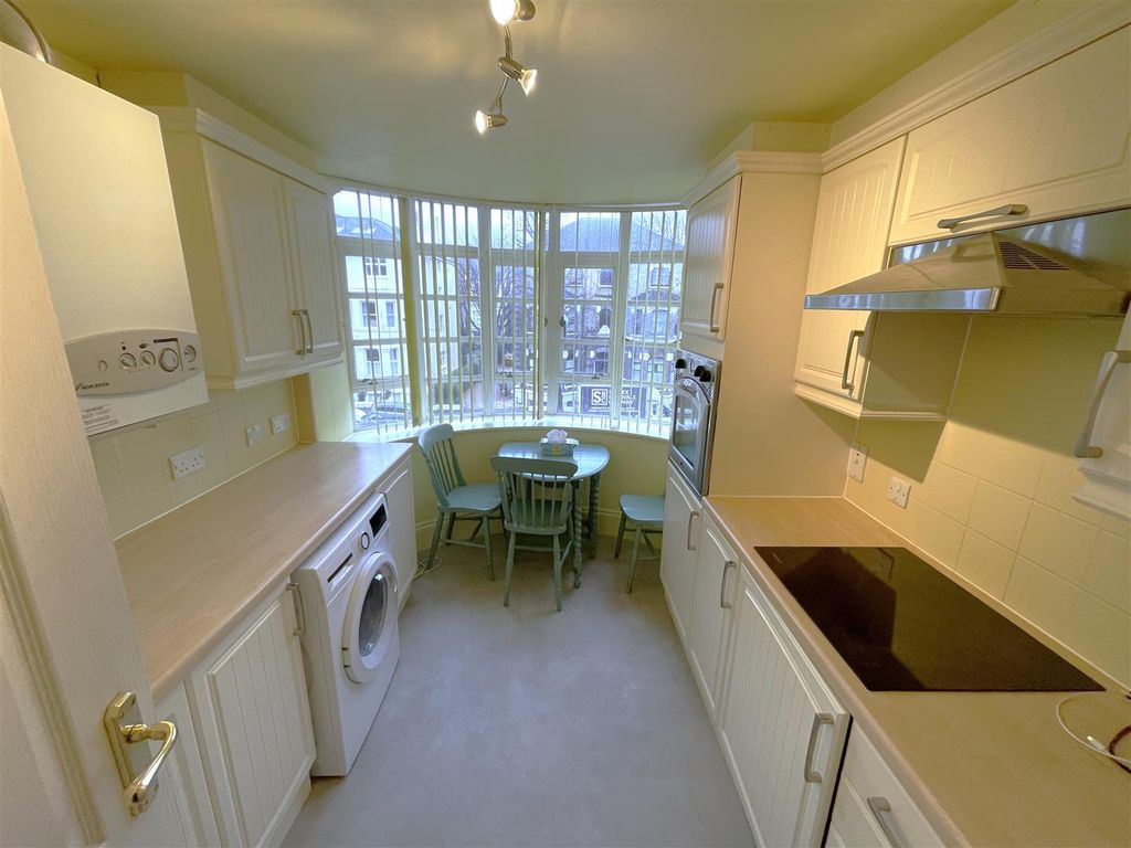 Property photo 2 of 17 Kitchen.Jpeg