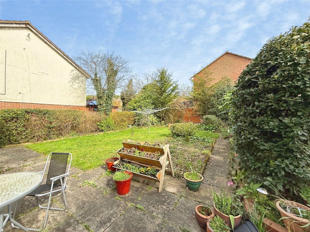 Property photo 3 of 16 Picture No. 11