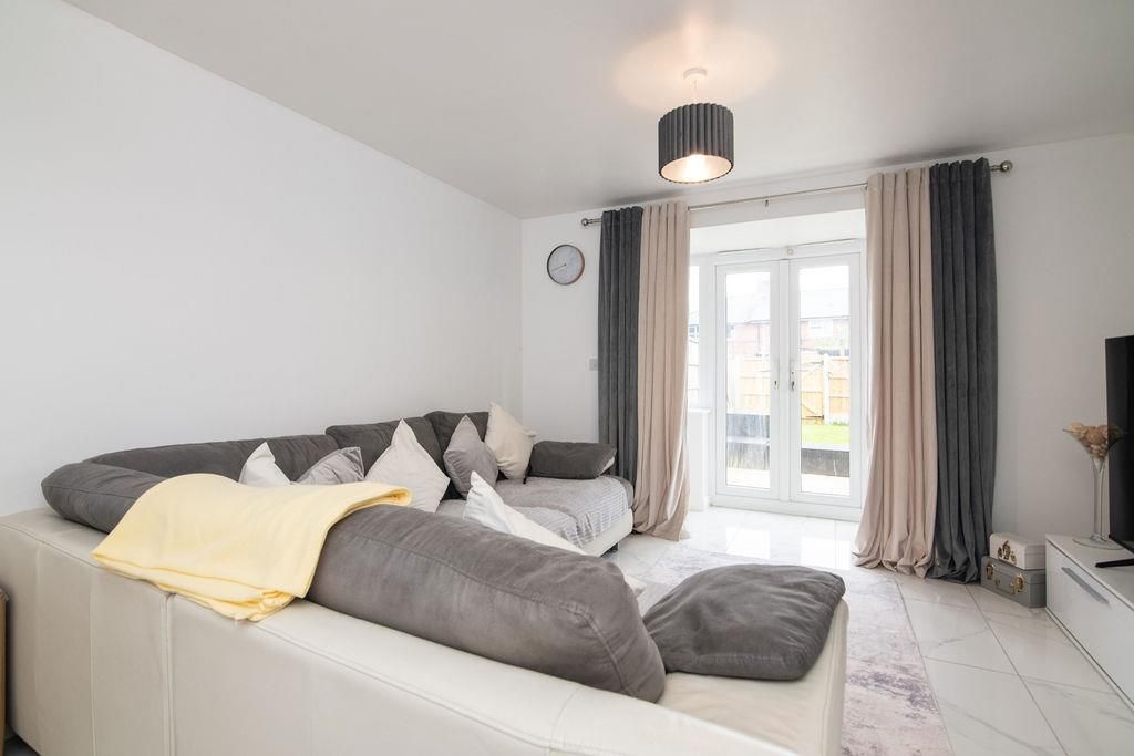 Property photo 3 of 19 Newhomeway-17.Jpg