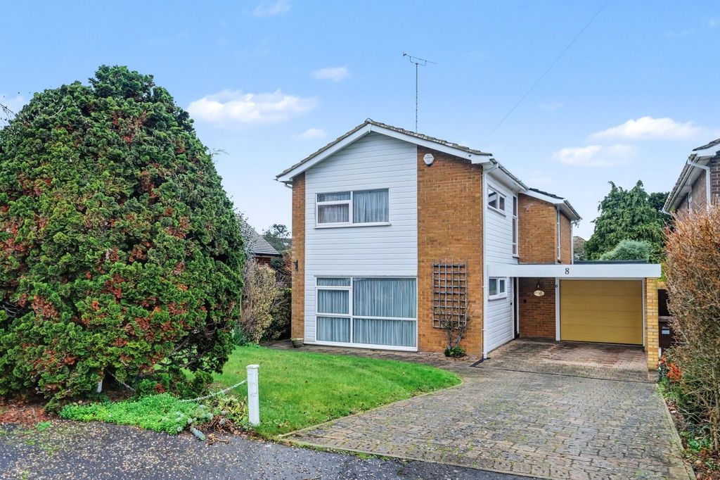 Property photo 1 of 18