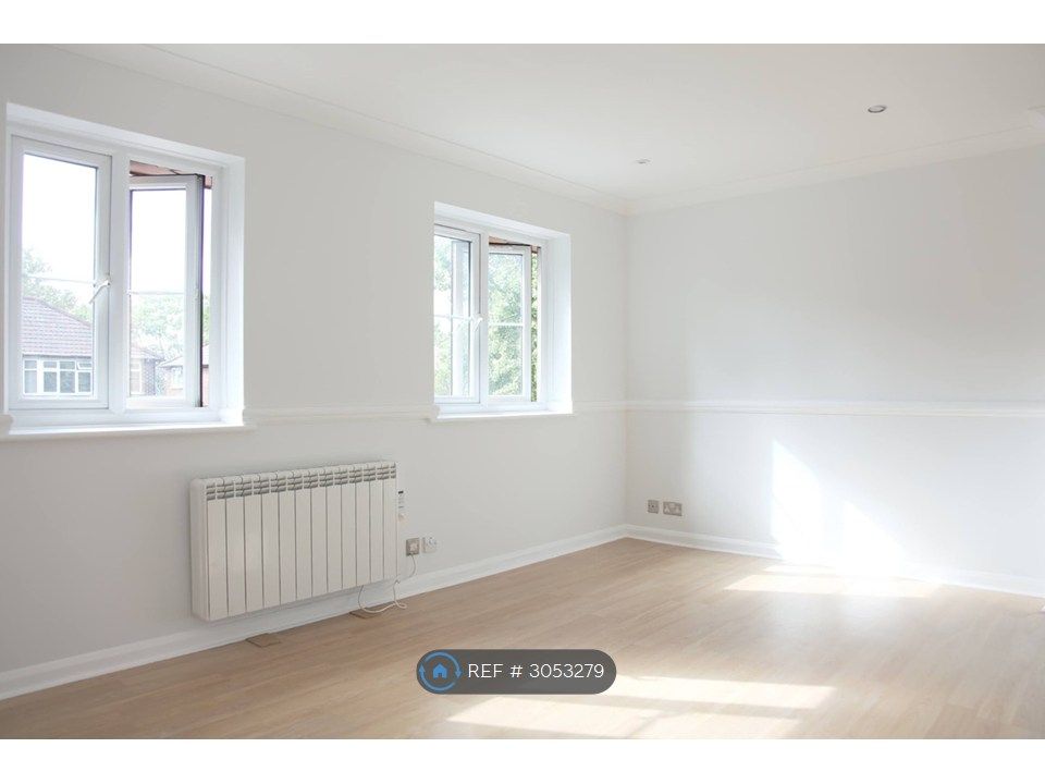 Property photo 1 of 13 Living Room 1