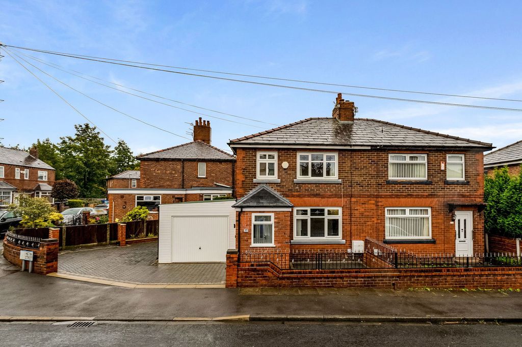 Property photo 1 of 25