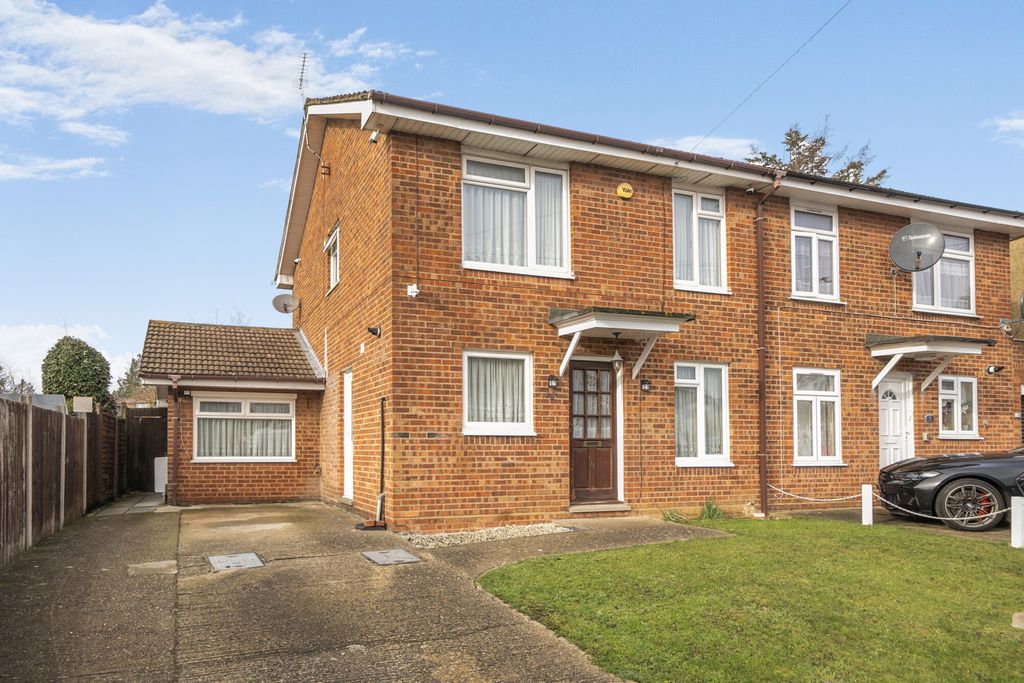 Property photo 1 of 18 1397348-21-69778c...