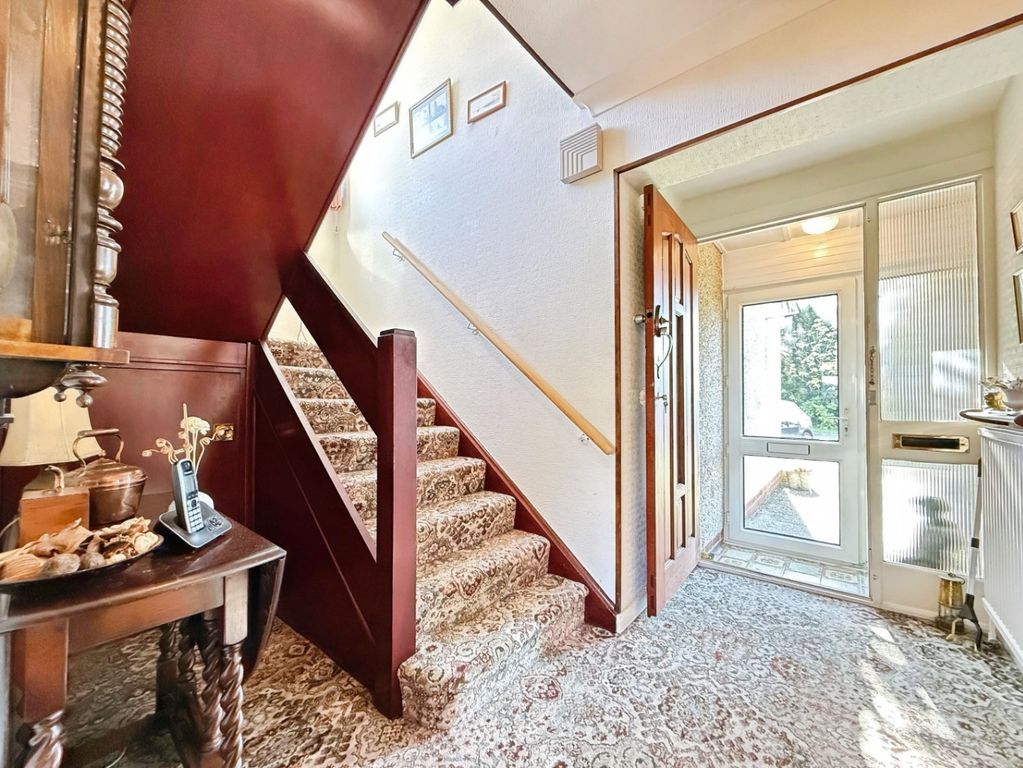 Property photo 3 of 38 4530144