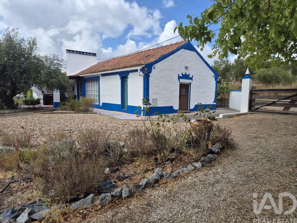 Property photo 2 of 35