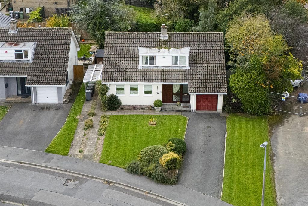 Property photo 1 of 54