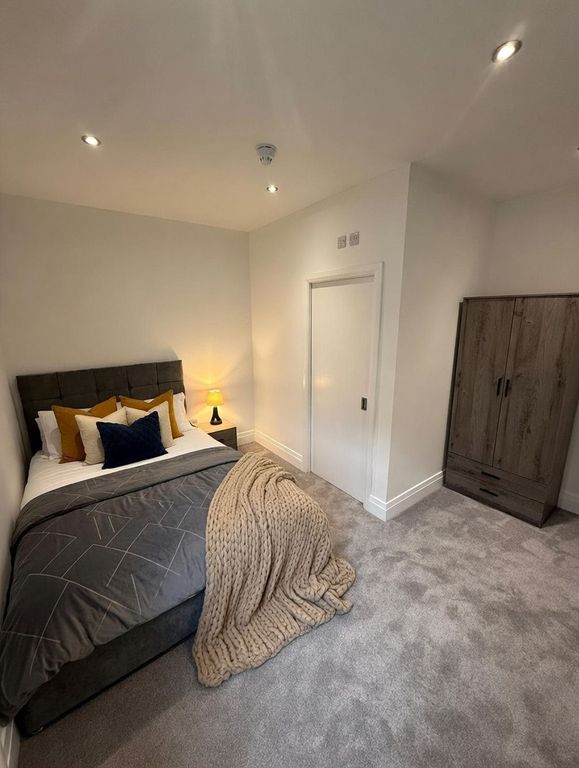 Property photo 1 of 9 Photo 10