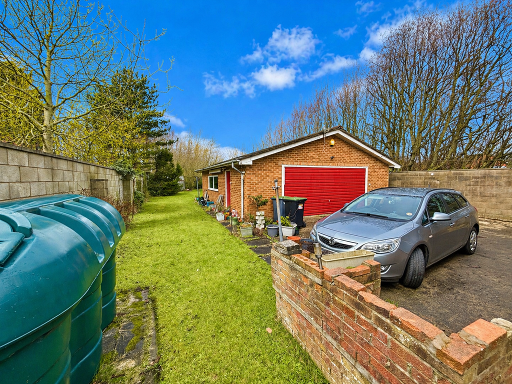 Property photo 2 of 22