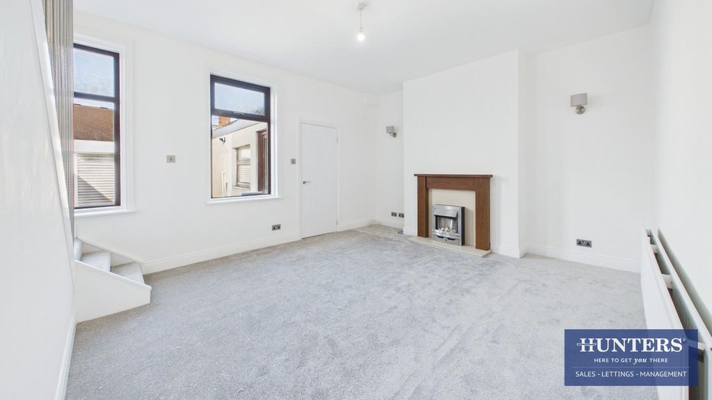 Property photo 2 of 13 Living Room