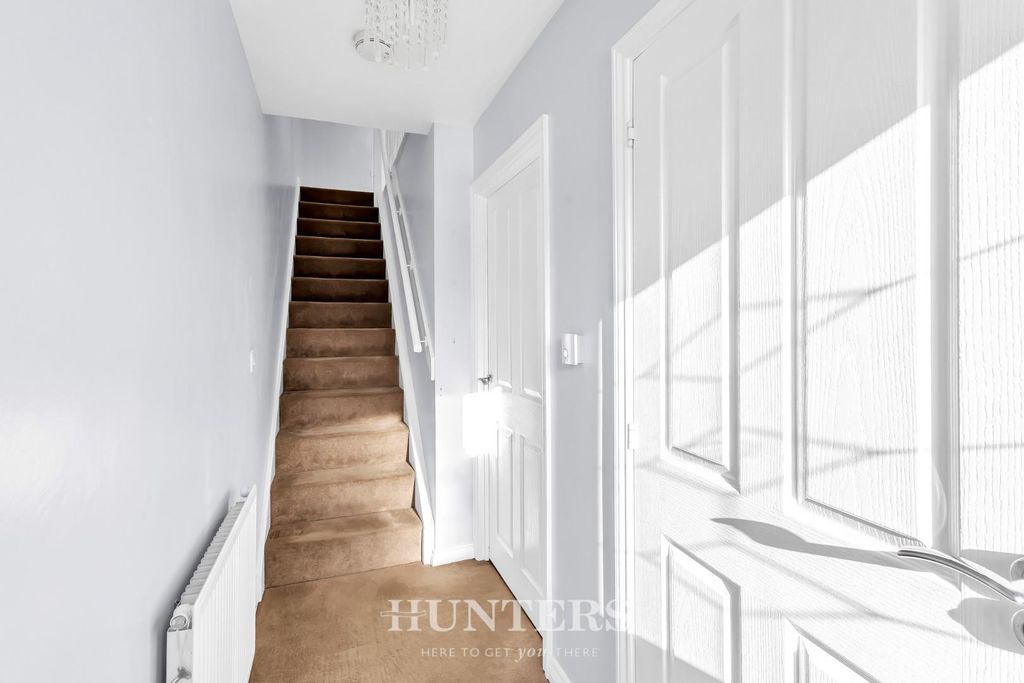 Property photo 3 of 25 Windermere Road (16).Jpg