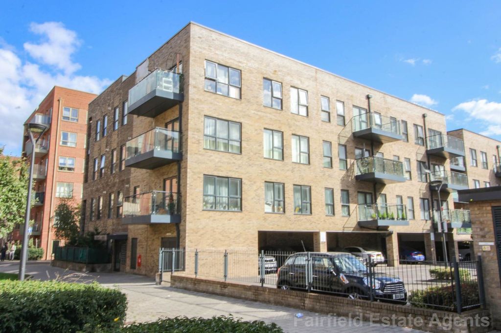 Property photo 1 of 10