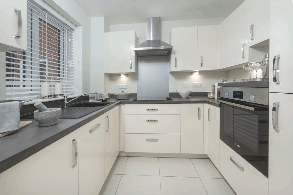 Property photo 2 of 6 Kitchen