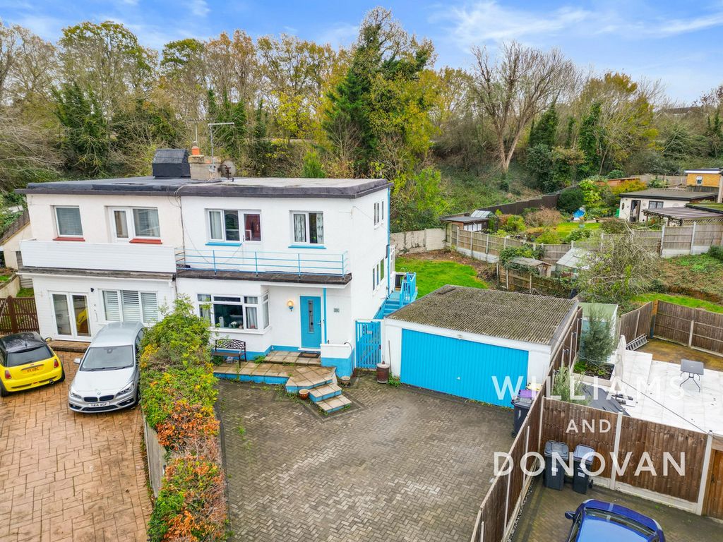 Property photo 1 of 22