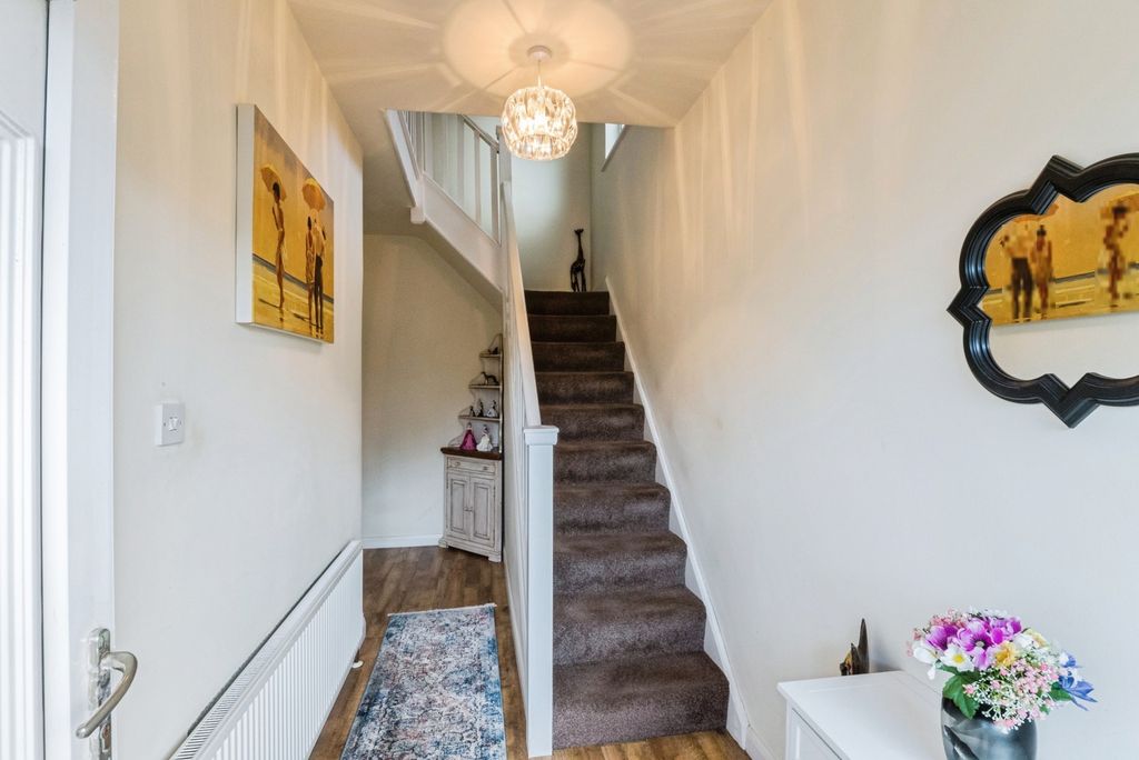 Property photo 2 of 15 Pbox-Img.Jpg