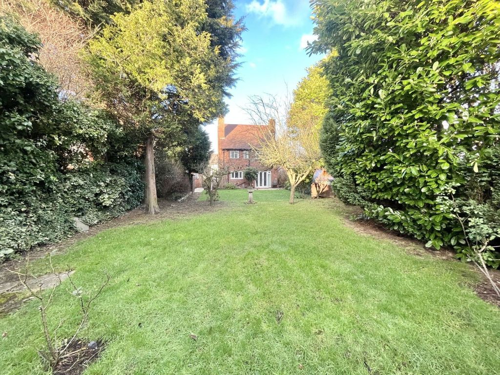 Property photo 2 of 22