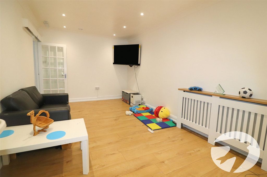 Property photo 2 of 14 Picture No. 35