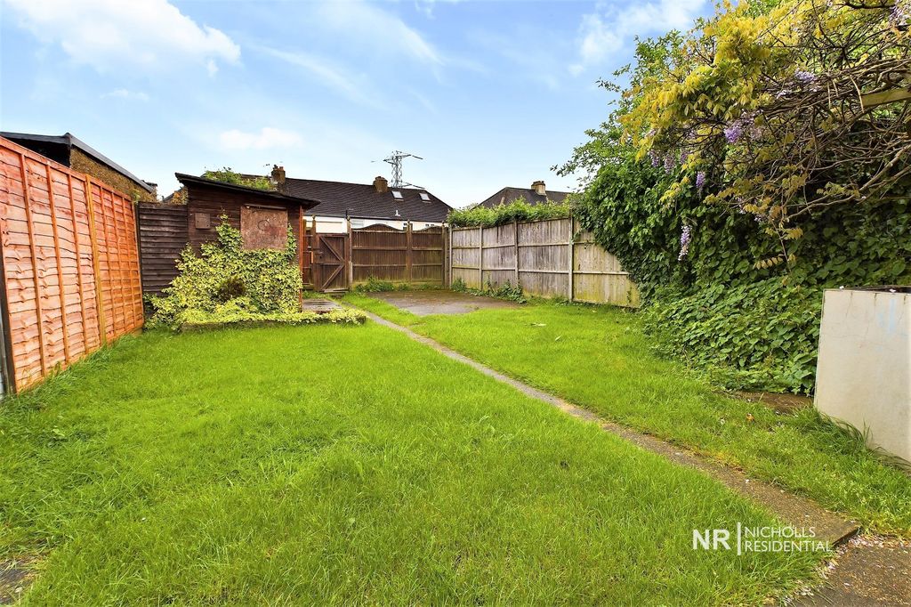Property photo 2 of 14 Garden