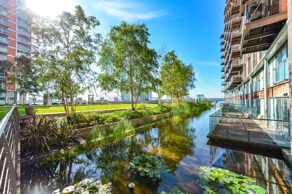 Property photo 2 of 12 View