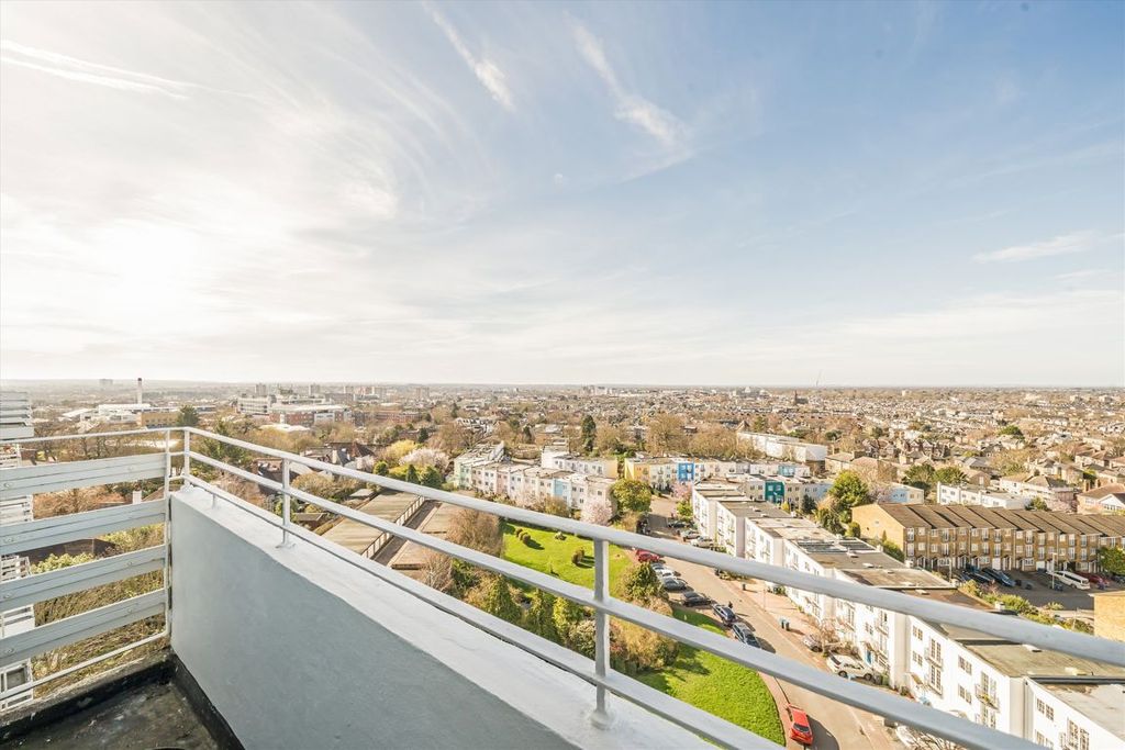 Property photo 3 of 9