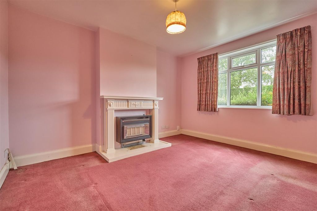 Property photo 2 of 10 Hinckley Road Bb 1.Jpg