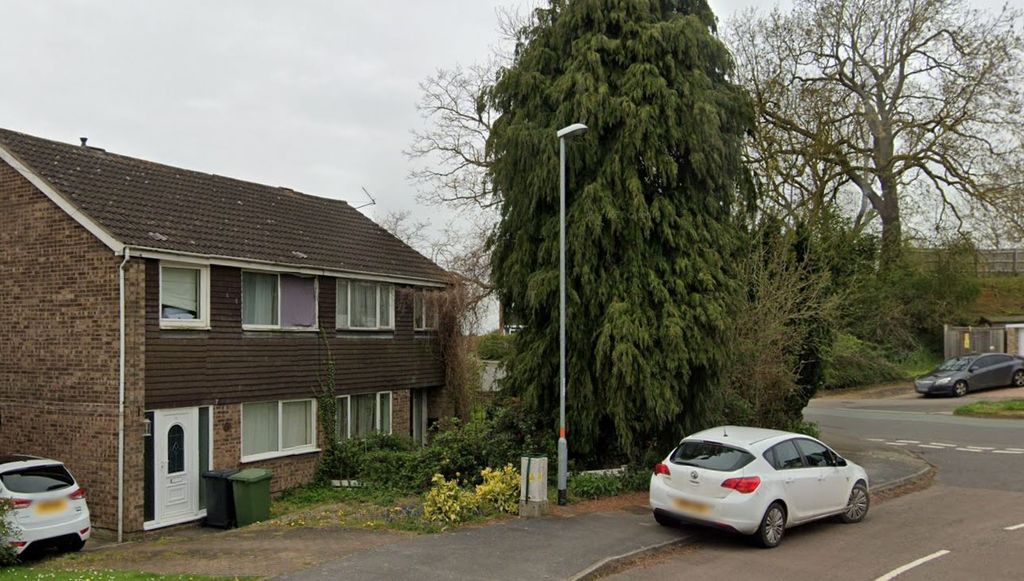 Property photo 1 of 4