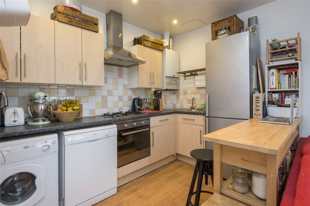 Property photo 2 of 9 Kitchen