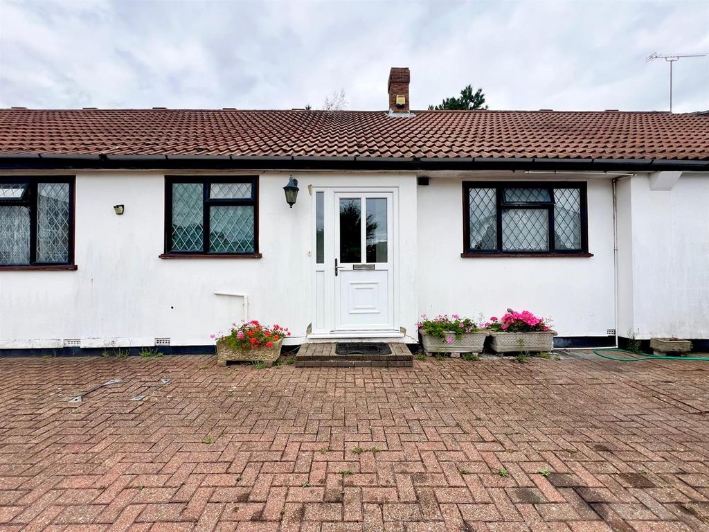 Property photo 1 of 14 External