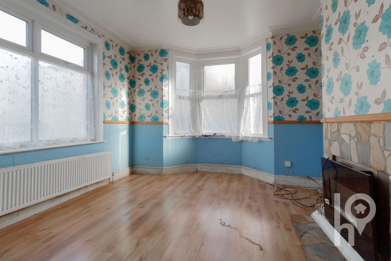 Property photo 2 of 9 Photo 4