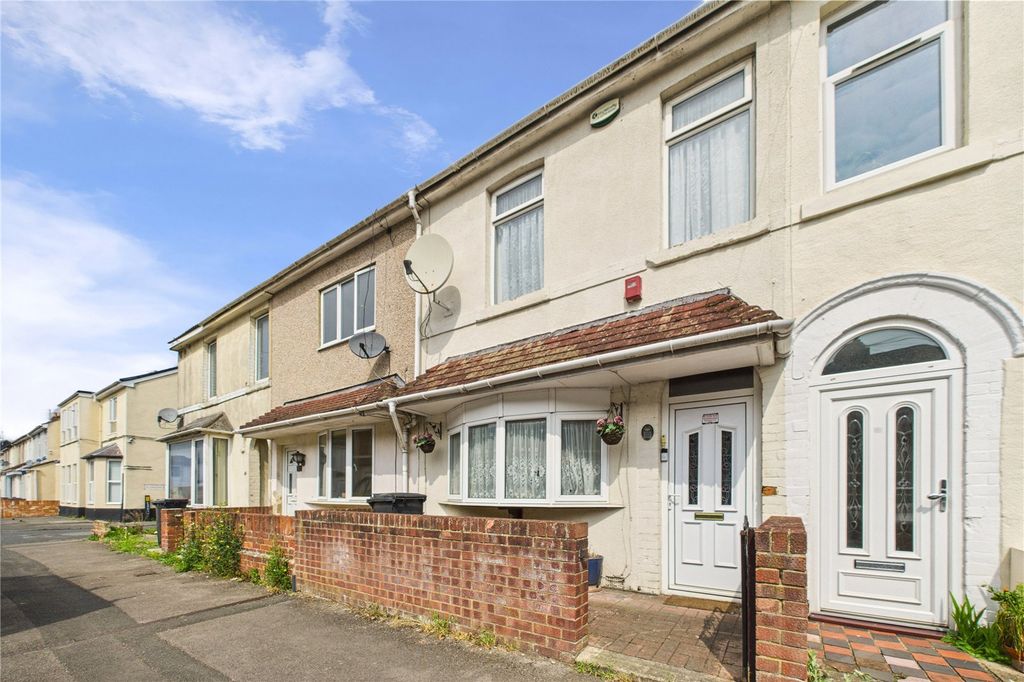 Property photo 1 of 17 Picture No. 14
